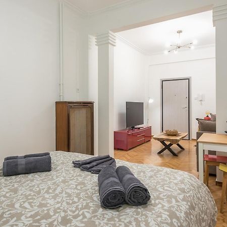 Stylish Luxury Apartment At Ampelokipi Metro Station เอเธนส์ ภายนอก รูปภาพ
