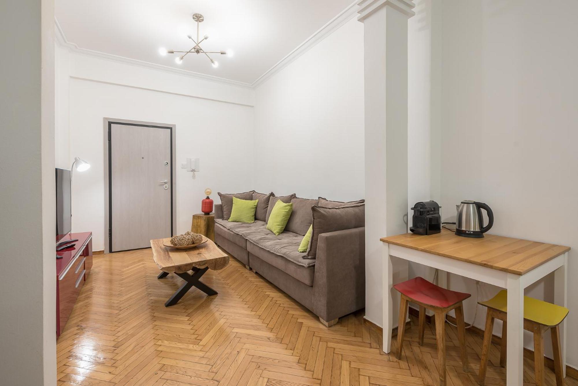 Stylish Luxury Apartment At Ampelokipi Metro Station เอเธนส์ ภายนอก รูปภาพ