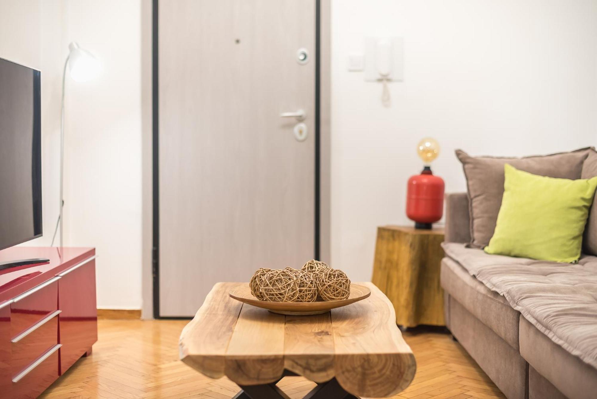 Stylish Luxury Apartment At Ampelokipi Metro Station เอเธนส์ ภายนอก รูปภาพ